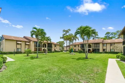 234 Pine Hov Circle Greenacres FL 33463
