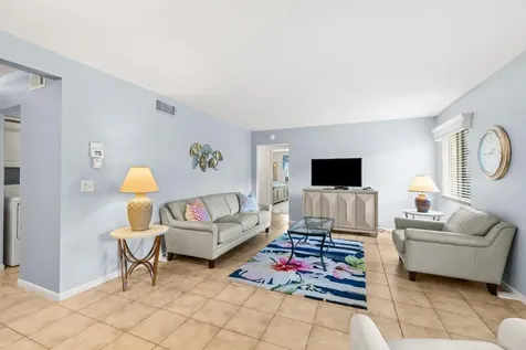 234 Pine Hov Circle Greenacres FL 33463