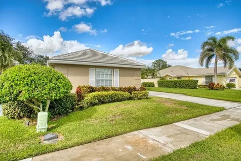 324 Nw Bentley Circle Port Saint Lucie FL 34986