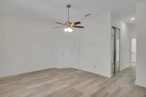 324 Nw Bentley Circle Port Saint Lucie FL 34986