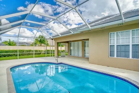 324 Nw Bentley Circle Port Saint Lucie FL 34986