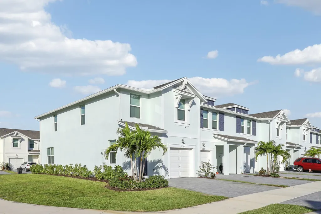 5719 SE Edgewater Circle Stuart FL 34997