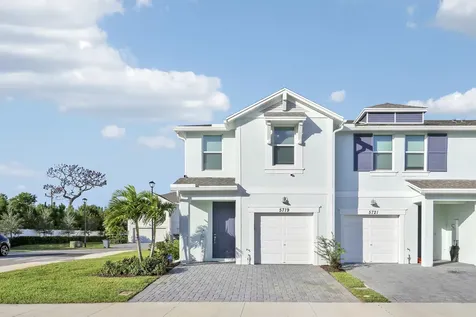 5719 SE Edgewater Circle Stuart FL 34997