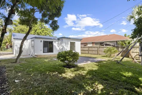 830 Franklin Road West Palm Beach FL 33405