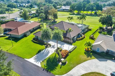 29 Cambria Road Palm Beach Gardens FL 33418