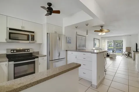 298 Se 6th Avenue Pompano Beach FL 33060