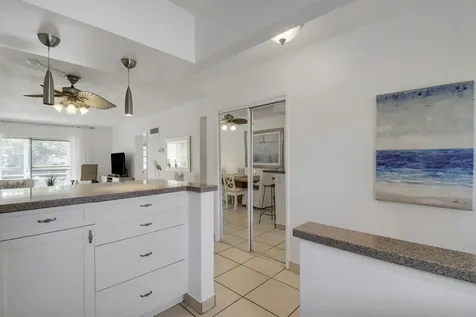 298 Se 6th Avenue Pompano Beach FL 33060