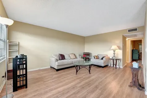 4026 Swansea B Deerfield Beach FL 33442