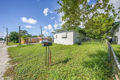721 N A Street Lake Worth Beach FL 33460