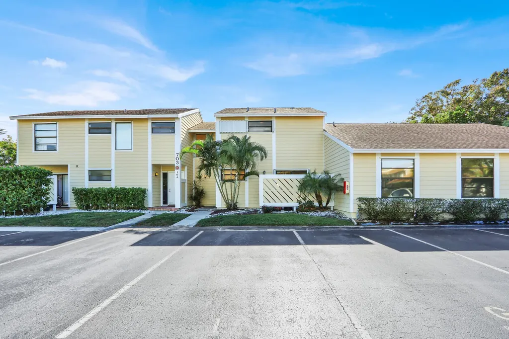 703 Stonewood Court Jupiter FL 33458