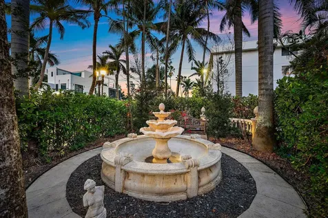228 9th Street West Palm Beach FL 33401