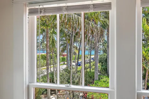 228 9th Street West Palm Beach FL 33401