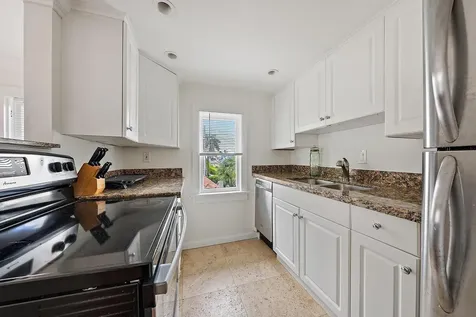 228 9th Street West Palm Beach FL 33401