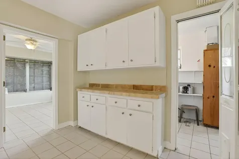 1190 Nw 69th Avenue Margate FL 33063