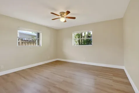 1190 Nw 69th Avenue Margate FL 33063