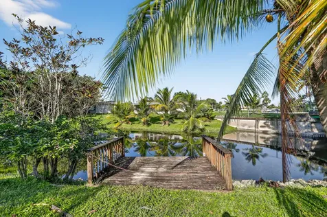 1190 Nw 69th Avenue Margate FL 33063