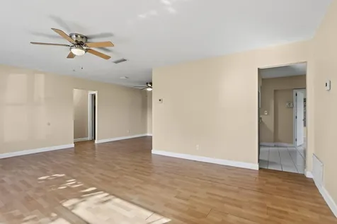 1190 Nw 69th Avenue Margate FL 33063