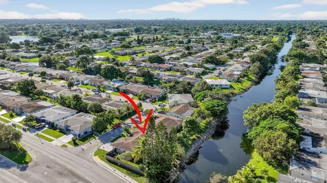 1190 Nw 69th Avenue Margate FL 33063
