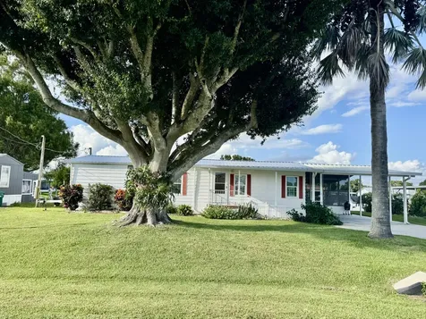 1903 Se 30th Street Okeechobee FL 34974