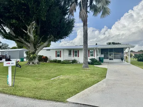 1903 Se 30th Street Okeechobee FL 34974
