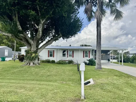 1903 Se 30th Street Okeechobee FL 34974