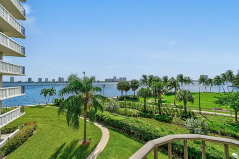 801 Lake Shore Drive Lake Park FL 33403