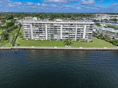 801 Lake Shore Drive Lake Park FL 33403
