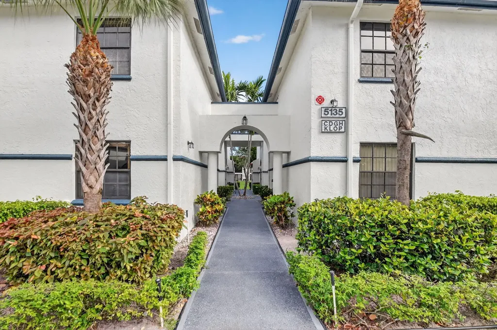 5135 Floria Drive Boynton Beach FL 33437