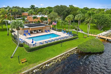 825 Center Street Jupiter FL 33458