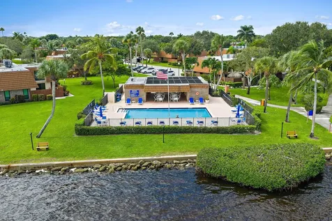 825 Center Street Jupiter FL 33458