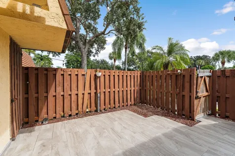 825 Center Street Jupiter FL 33458