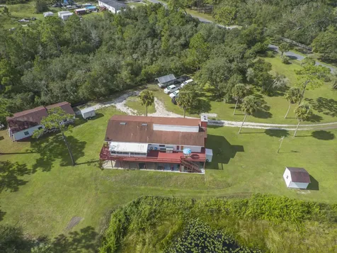 5675 Sunshine Avenue Okeechobee FL 34972