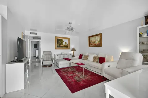 114 Somerset F West Palm Beach FL 33417