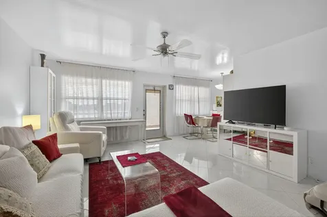 114 Somerset F West Palm Beach FL 33417