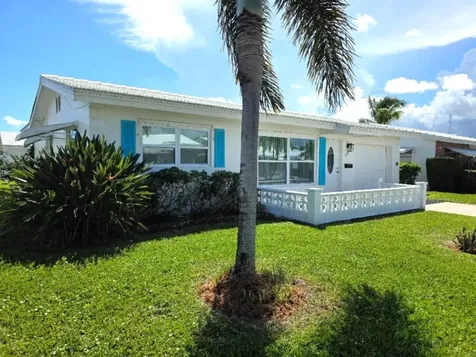 1008 Siesta Avenue Boynton Beach FL 33426