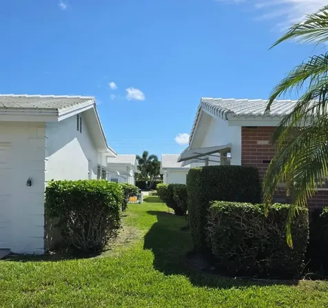1008 Siesta Avenue Boynton Beach FL 33426