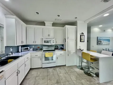 413 Hibiscus Drive Deerfield Beach FL 33442