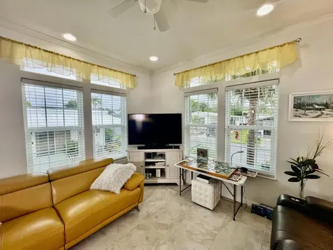 413 Hibiscus Drive Deerfield Beach FL 33442