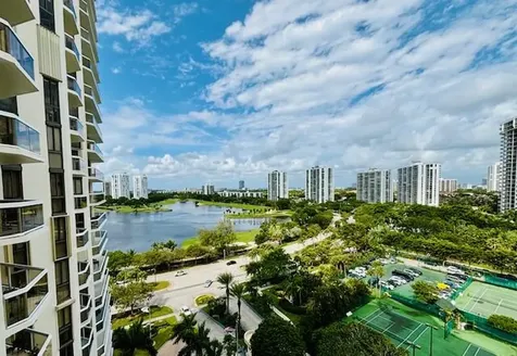 20185 E Country Club Drive Aventura FL 33180