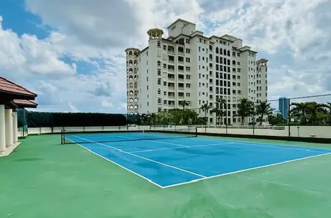 20185 E Country Club Drive Aventura FL 33180
