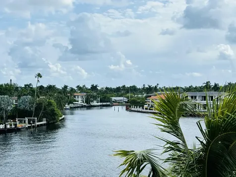 20185 E Country Club Drive Aventura FL 33180