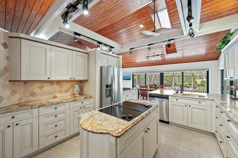 16 Thurston Drive Palm Beach Gardens FL 33418