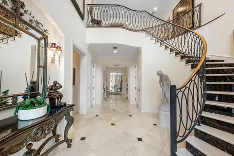 242 Wells Road Palm Beach FL 33480