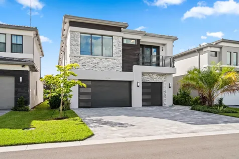 8258 Essex Country Club Drive Boca Raton FL 33434