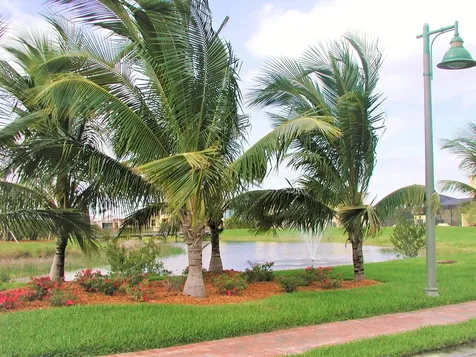 1825 Bridgepointe Circle Vero Beach FL 32967