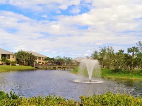 1825 Bridgepointe Circle Vero Beach FL 32967