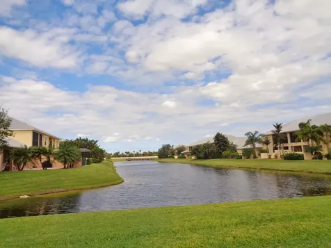1825 Bridgepointe Circle Vero Beach FL 32967
