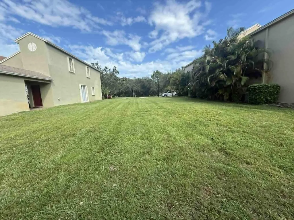 2527 SE Ruskin Drive Port Saint Lucie FL 34952