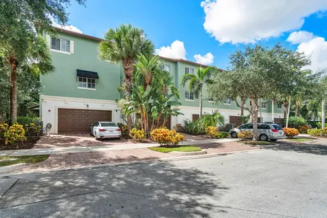 34 NW 7th Street Boca Raton FL 33432