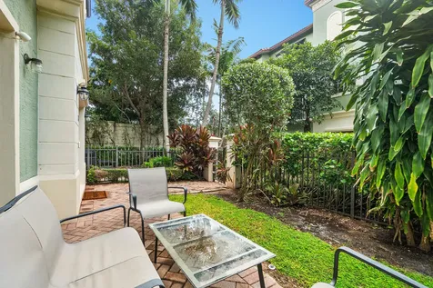 34 NW 7th Street Boca Raton FL 33432